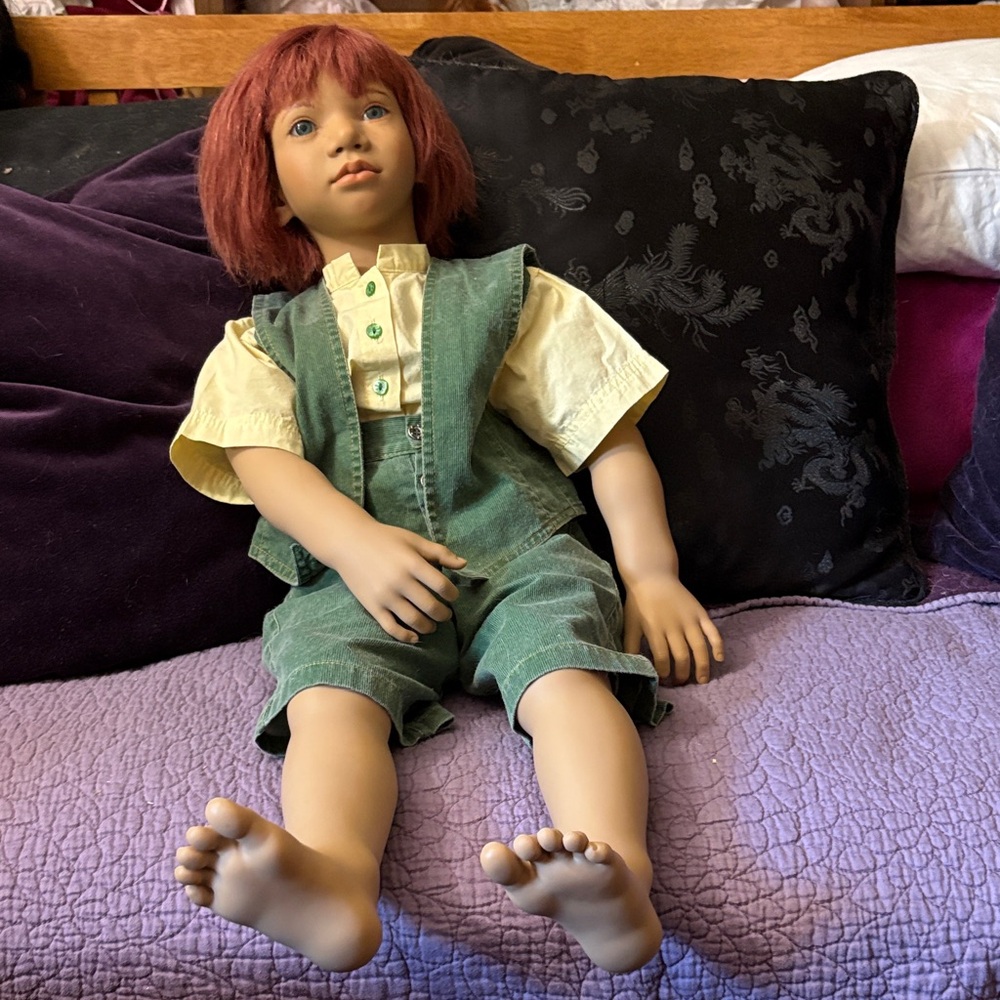 Melvin by Annette Himstedt. Kids Doll. Price to sell prices firm.